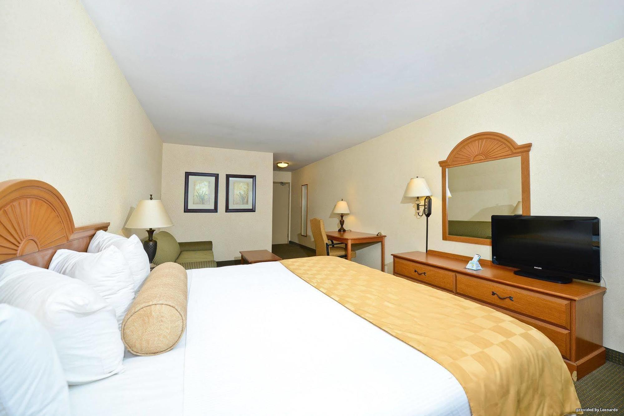 Best Western Of Лонг Бич Экстерьер фото
